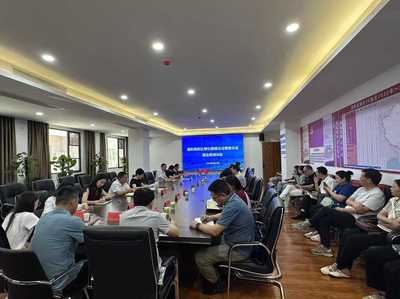 襄陽高新區舉辦孵化器與眾創空間建設運營座談會暨業務培訓會，共話企業孵化新篇章